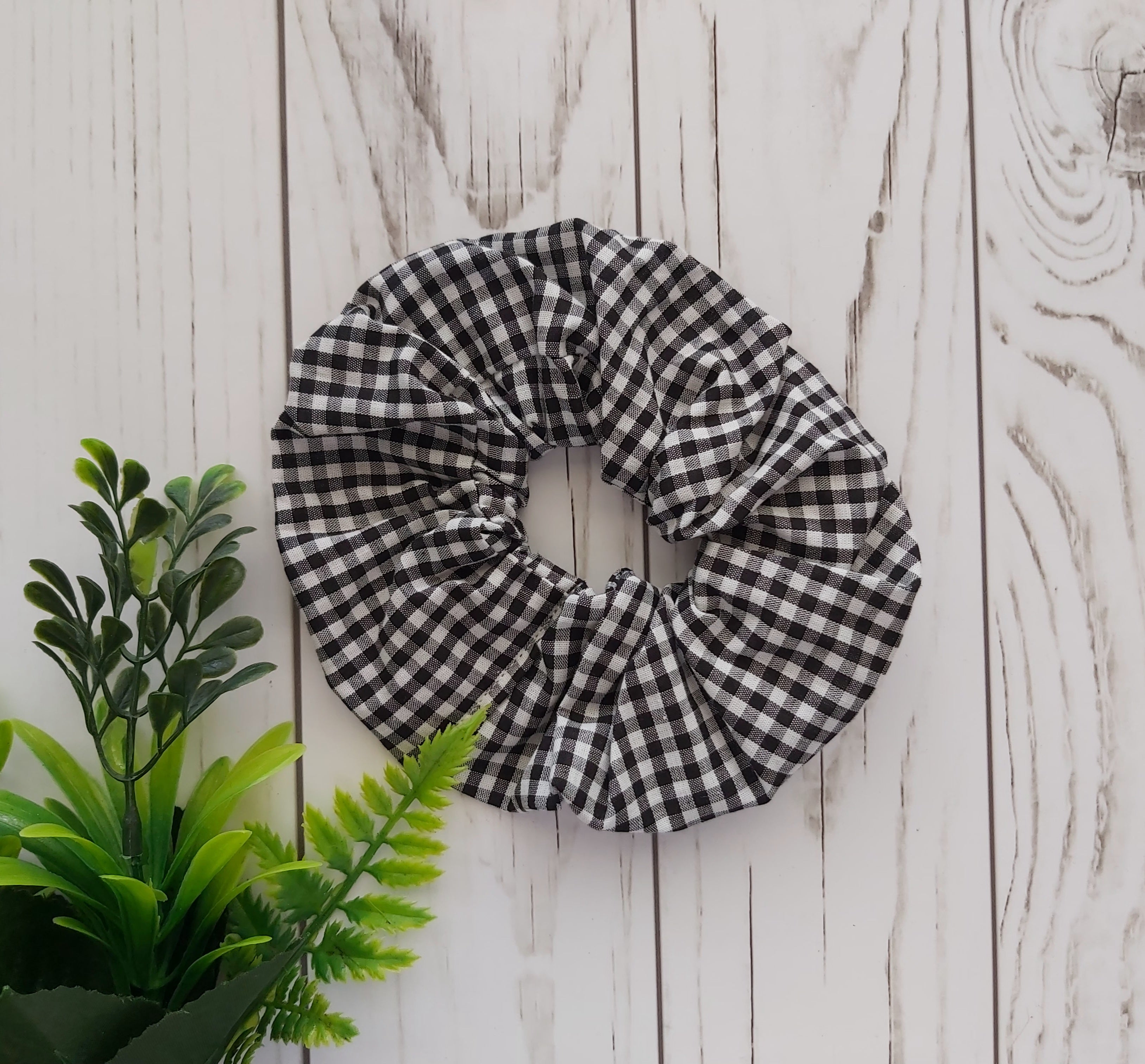 Black & White Square Pattern Scrunchie